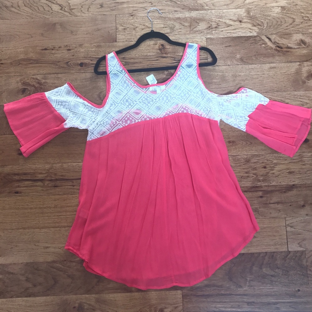 UmGee Coral Shoulder Cut--Out Shirt - Picture 6 of 6